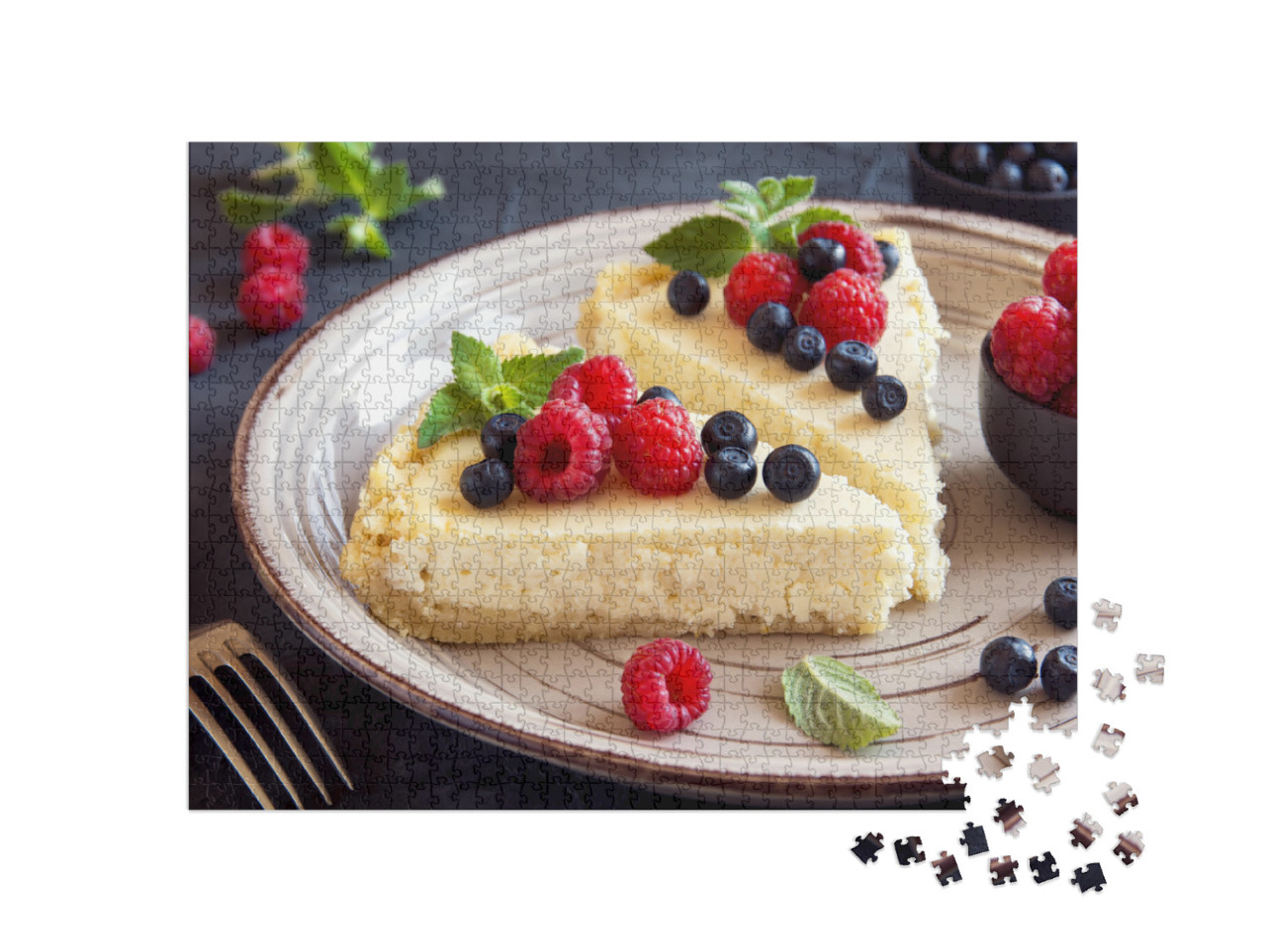 Puzzel 1000 stukjes „Huisgemaakte cheesecake met verse bessen en munt“