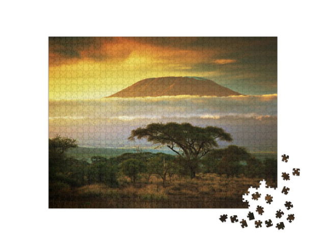 Puzzel 1000 stukjes „Pittoresk: Savanne en wolken op de Kilimanjaro in Amboseli, Kenia, Afrika“