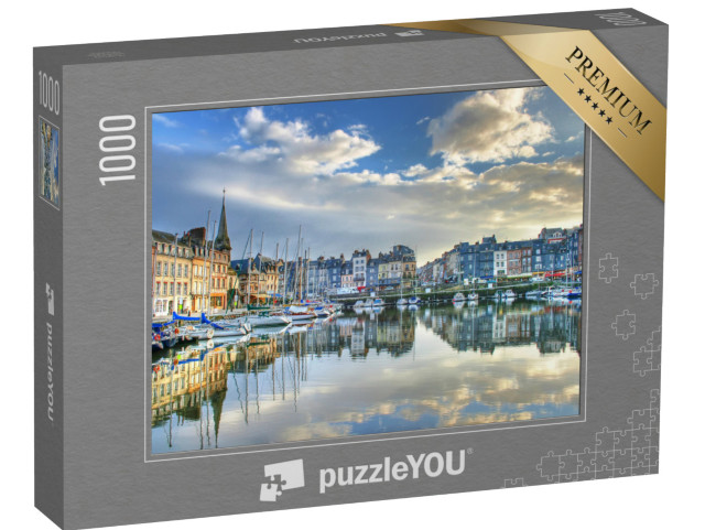 Puzzel 1000 stukjes „Uitzicht op de oude havenstad Honfleur in Normandië“