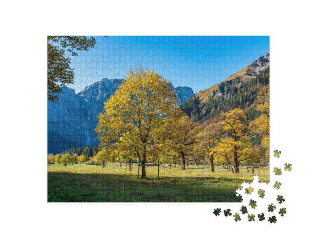 Puzzel 1000 stukjes „Zonnig herfstuitzicht op de esdoorns in Ahornboden, Karwendelgebergte, Oostenrijk“