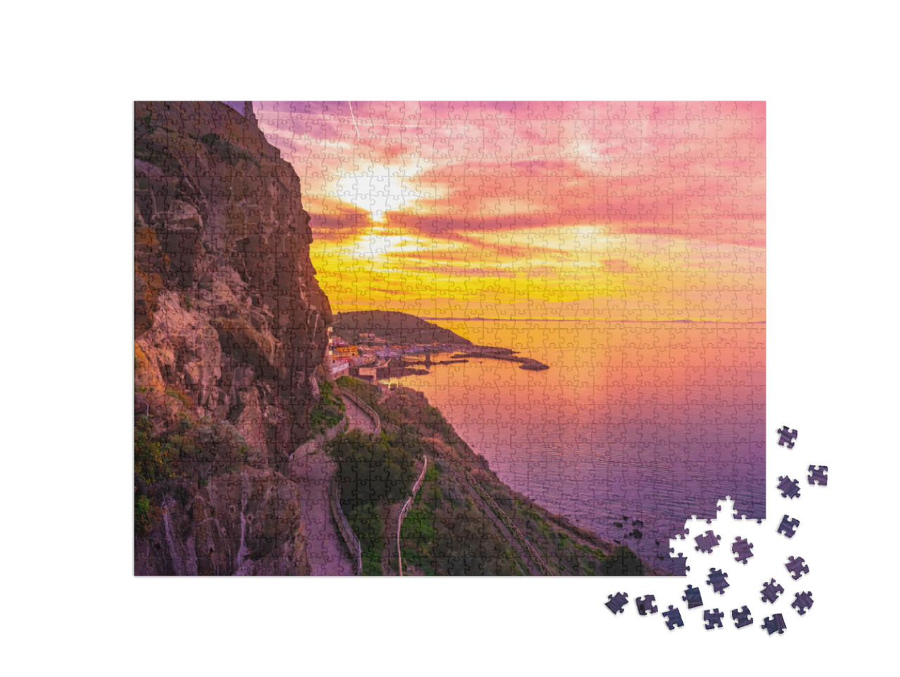 Puzzel 1000 stukjes „Oud stadscentrum van Castelsardo met oude steeg, Sardinië, Italië“