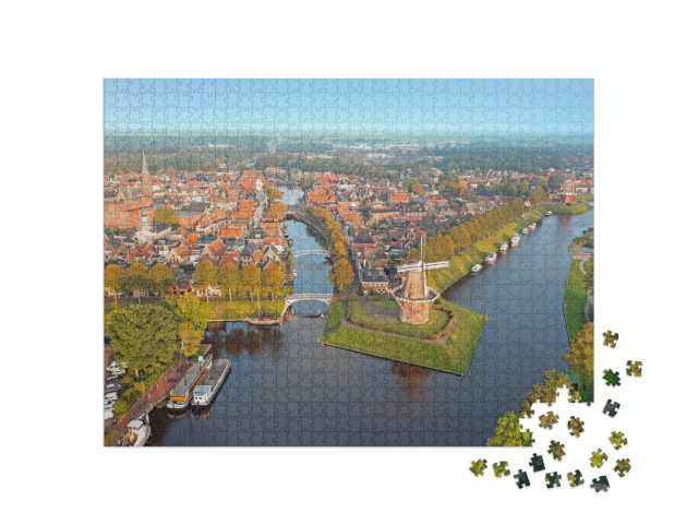 Puzzel 1000 stukjes „Luchtfoto van de historische stad Dokkum in Friesland, Nederland“