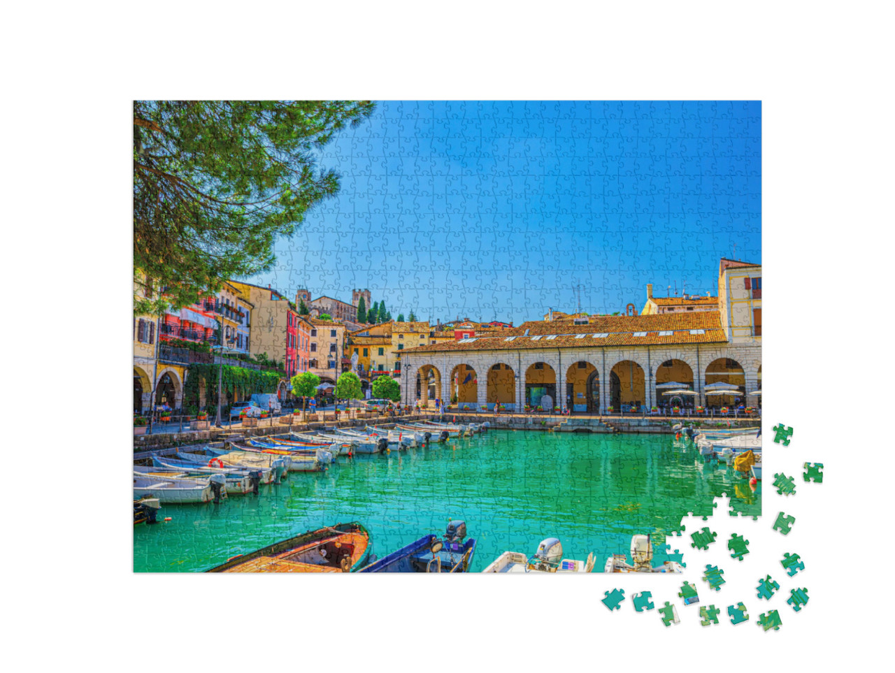 Puzzel 1000 stukjes „Oude haven met motorboten, Lombardije, Noord-Italië“