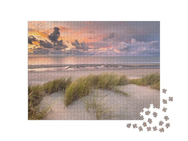 Puzzel 1000 stukjes „Zonsondergang boven de duinen van Zeeland, Nederland“