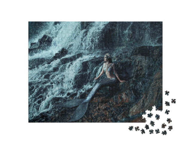 Puzzel 1000 stukjes „Rustende zeemeermin bij de rotsachtige waterval“