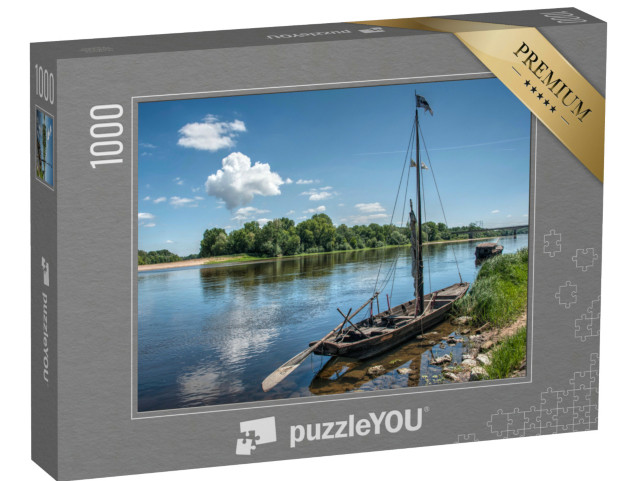 Puzzel 1000 stukjes „Kleine vissersboot op de Loire in het westen van Frankrijk“