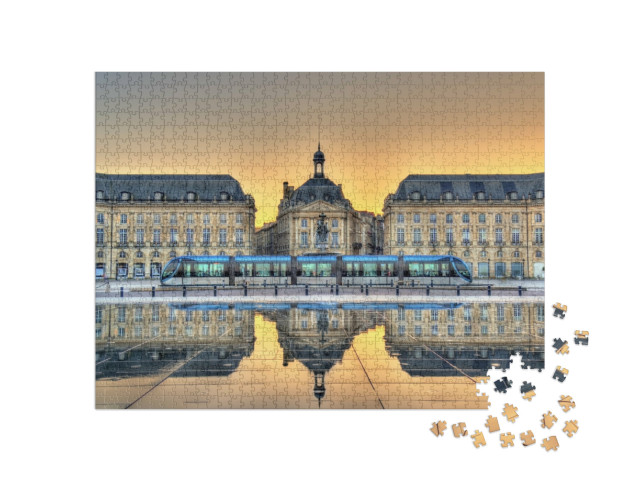 Puzzel 1000 stukjes „Place de la Bourse weerspiegeld vanaf het waterniveau in Bordeaux - Frankrijk, Gironde“
