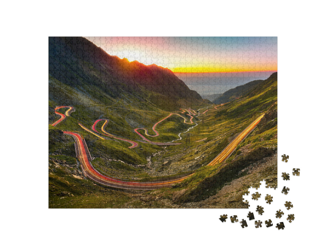 Puzzel 1000 stukjes „De Transfagarasanpas bij zonsondergang in Roemenië“