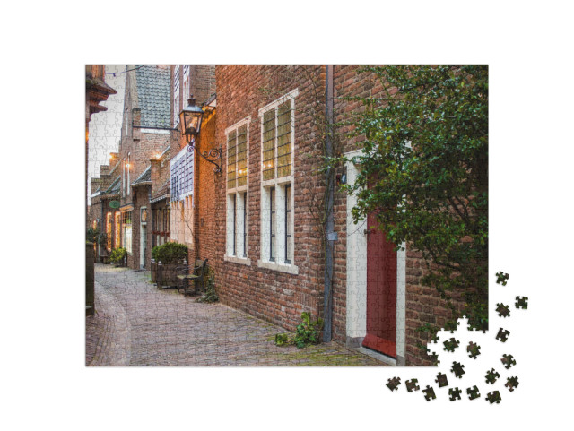 Puzzel 1000 stukjes „Oude straat in het centrum van Nijmegen, vlakbij de Sint-Stevenskathedraal“