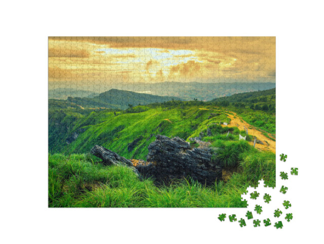 Puzzel 1000 stukjes „Prachtig berggebied Phu Chi Fa, Laos“