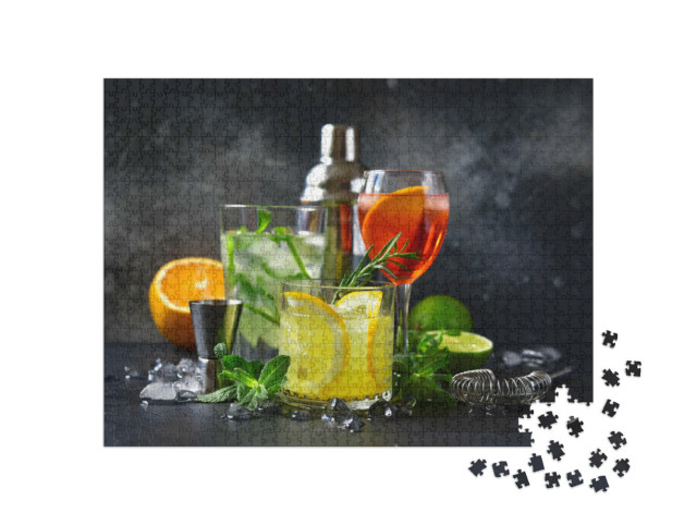 Puzzel 1000 stukjes „Aperol Spritz, mojito en citroenkoeler met rozemarijn“