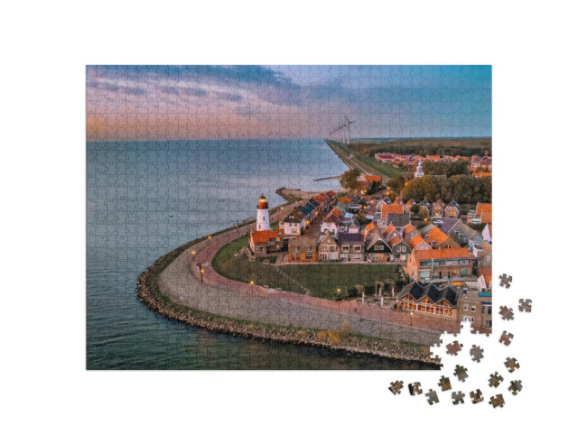 Puzzel 1000 stukjes „Zonsondergang op Urk bij de vuurtoren“