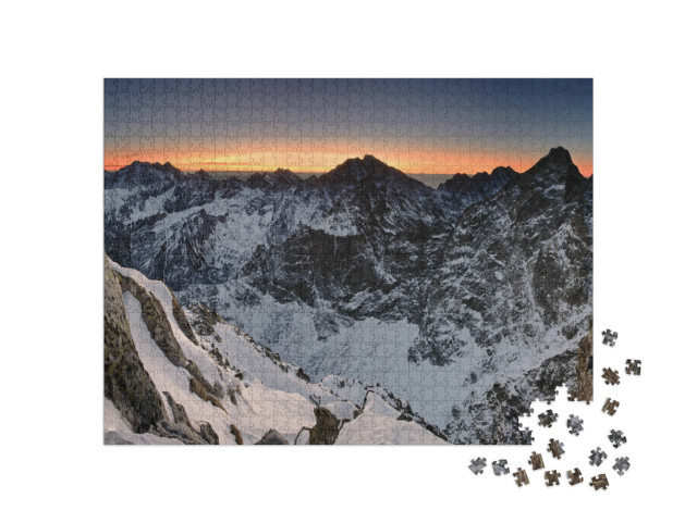 Puzzel 1000 stukjes „Zonsopgang op de rotsachtige berg“