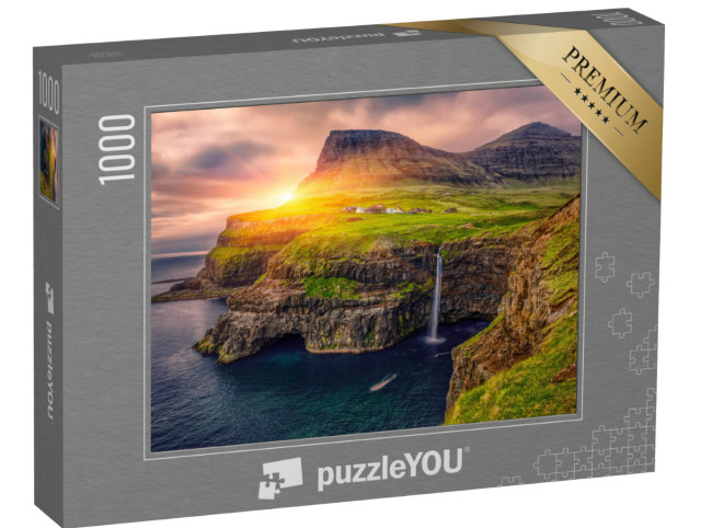 Puzzel 1000 stukjes „Waterval in Gasadalur bij zonsondergang“