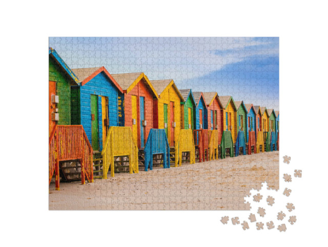 Puzzel 1000 stukjes „Rij kleurrijke badhutten op Muizenberg Beach, Kaapstad, Zuid-Afrika“