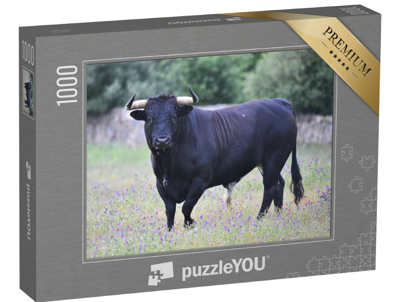 Puzzel 1000 stukjes „Zwarte stier in Spanje op een greenfield site“