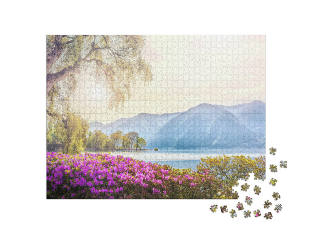 Puzzel 1000 stukjes „Prachtig uitzicht op het meer omringd door bergen“