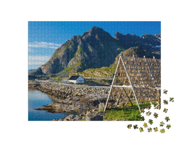 Puzzel 1000 stukjes „Kabeljauw om te drogen: Henningsvaer, Lofoten, Noorwegen“