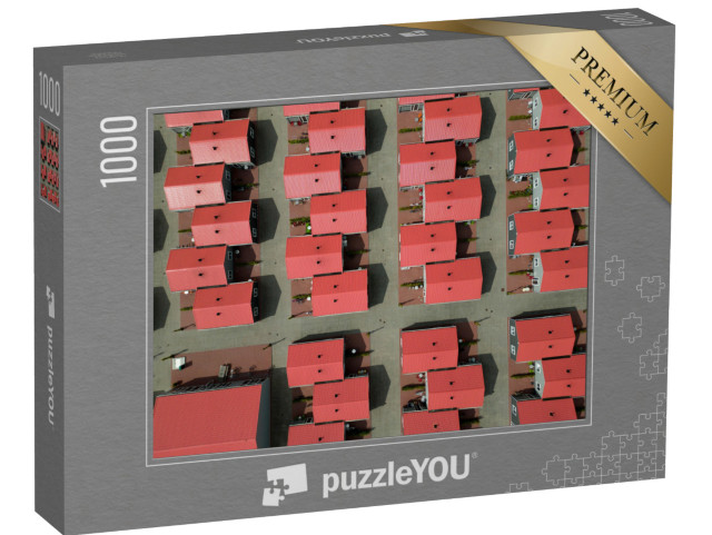 Puzzel 1000 stukjes „Close-up van huizen voor seizoensarbeiders in een landbouwgebied, Flevoland, Nederland“