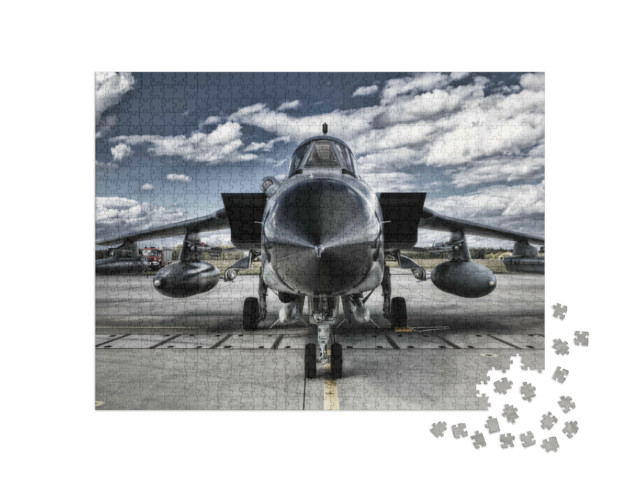 Puzzel 1000 stukjes „Vooraanzicht van een militair vliegtuig“