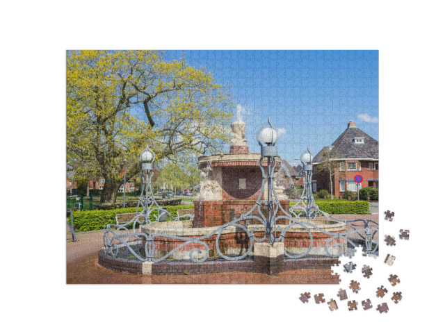 Puzzel 1000 stukjes „Oude fontein in het park van Veendam, Nederland“