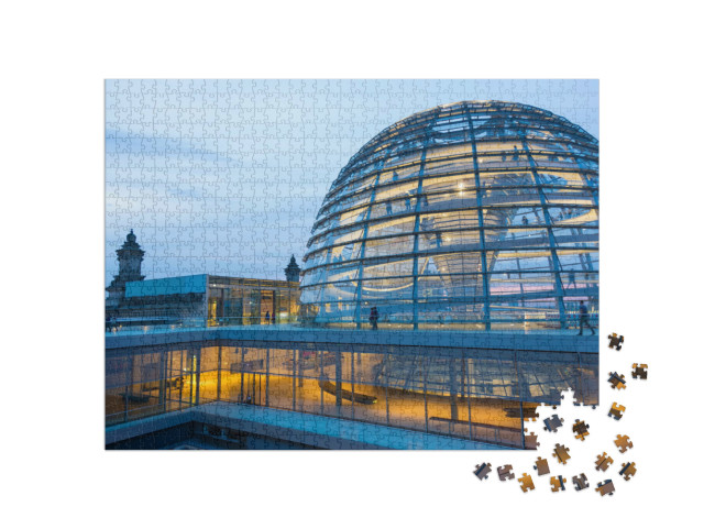 Puzzel 1000 stukjes „Verlichte glazen koepel op het dak van de Reichstag in Berlijn“