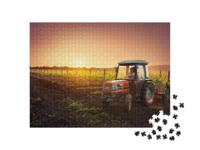 Puzzel 1000 stukjes „Wijnranken in het veld en een rode tractor“