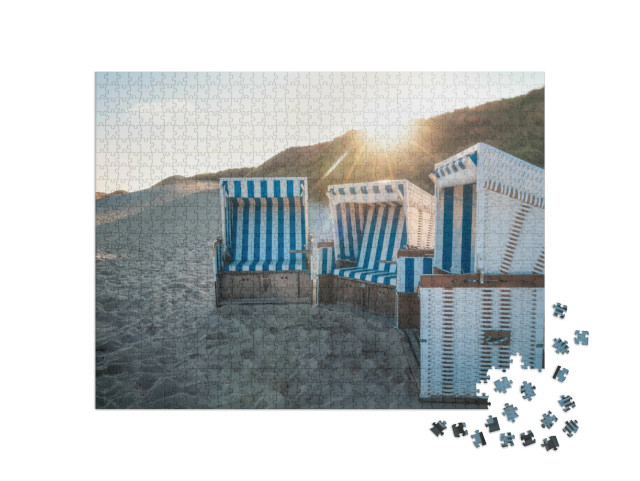 Puzzel 1000 stukjes „Strandstoelen bij zonsopgang op het eiland Sylt“