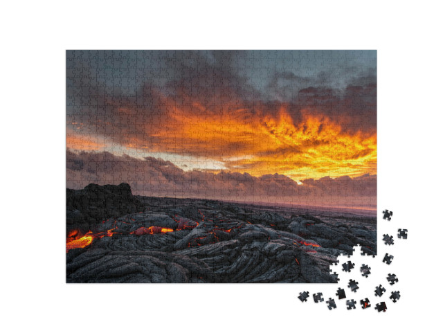 Puzzel 1000 stukjes „Zonsopgang boven de zuidoostelijke kloofzone van de vulkaan Kilauea“