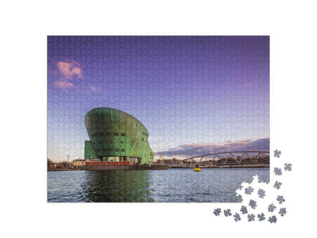 Puzzel 1000 stukjes „NEMO wetenschapscentrum in Amsterdam“