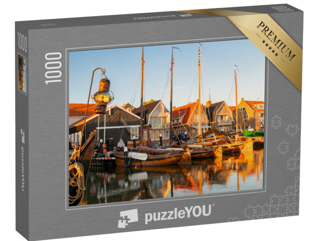 Puzzel 1000 stukjes „Traditioneel vissersdorp Urk bij zonsondergang, Flevoland“