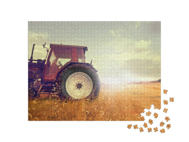 Puzzel 1000 stukjes „Een tractor in een maïsveld“