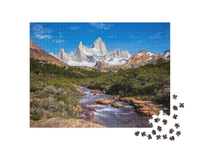 Puzzel 1000 stukjes „Uitzicht op de berg Fitz Roy en de gletsjerrivier, Patagonië, Argentinië“