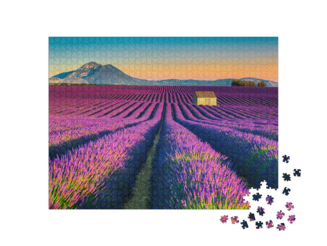 Puzzel 1000 stukjes „Lavendelvelden bij het dorp Valensole, Frankrijk“