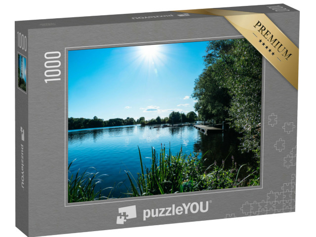 Puzzel 1000 stukjes „Rivierlandschap op een zonnige zomerdag, Elbe in Hamburg, Duitsland“