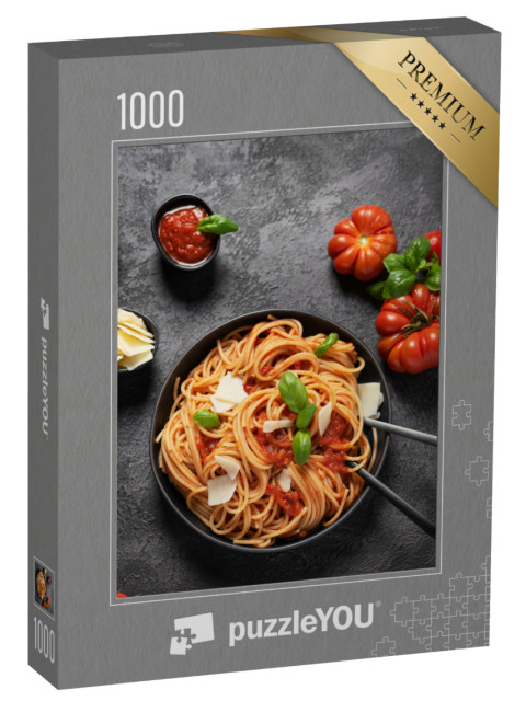 Puzzel 1000 stukjes „Traditionele Italiaanse pasta met tomatensaus, basilicum en kaas“