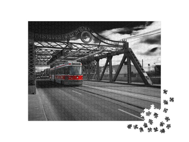 Puzzel 1000 stukjes „De TTC-tram op Queen Street East, Toronto, Ontario, Canada“