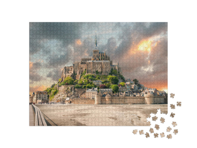 Puzzel 1000 stukjes „Panoramisch uitzicht op de beroemde Le Mont Saint Michel, Normandië, Frankrijk“