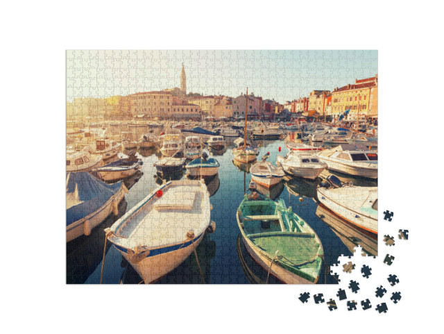 Puzzel 1000 stukjes „Middeleeuwse stad Rovinj bij zonsondergang, Kroatië“