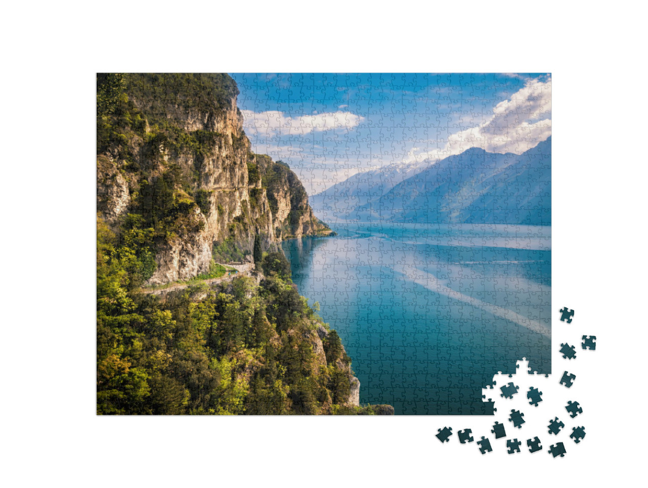 Puzzel 1000 stukjes „Prachtige bergen omringen het Gardameer“