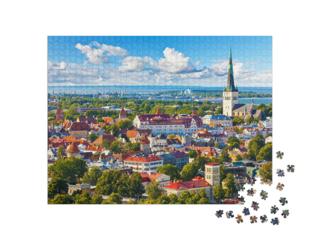 Puzzel 1000 stukjes „Panorama van de oude binnenstad van Tallinn, Estland“