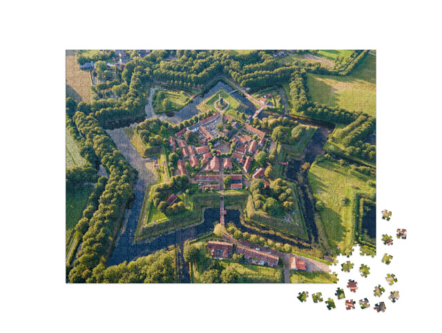 Puzzel 1000 stukjes „Luchtfoto van Bourtange Fort bij zonsondergang in de vorm van een ster“