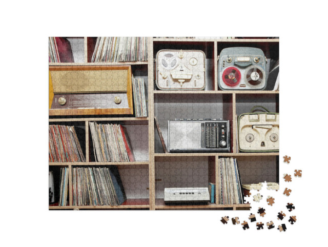 Puzzel 1000 stukjes „Verzameling vintage radio's, platenspelers en vinylplaten“