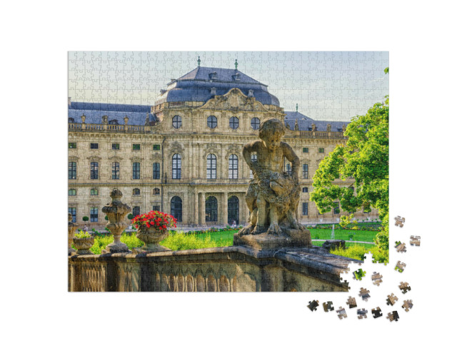 Puzzel 1000 stukjes „Standbeeld en kasteelmuur van de Residentie Würzburg in Duitsland“