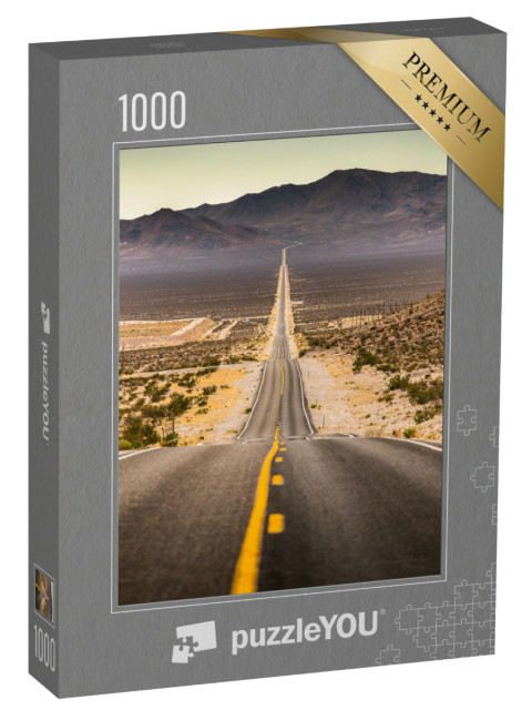 Puzzel 1000 stukjes „Eindeloze rechte weg in het stof, Californië, VS“