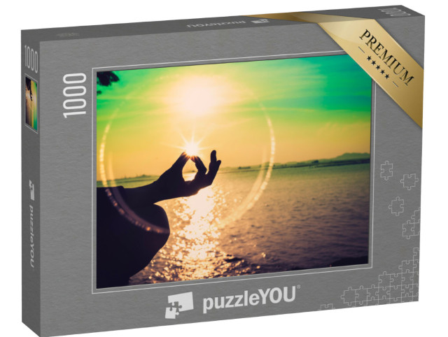 Puzzel 1000 stukjes „Hand van vrouw mediterend in een yoga houding“