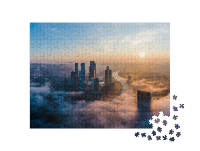 Puzzel 1000 stukjes „Luchtfoto: Torens van het Moscow International Business Centre in de ochtend“