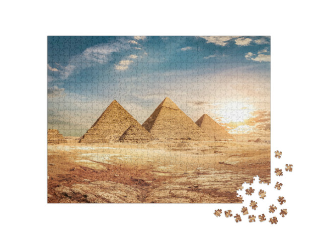 Puzzel 1000 stukjes „Egyptische piramides met zandwoestijn en lucht“