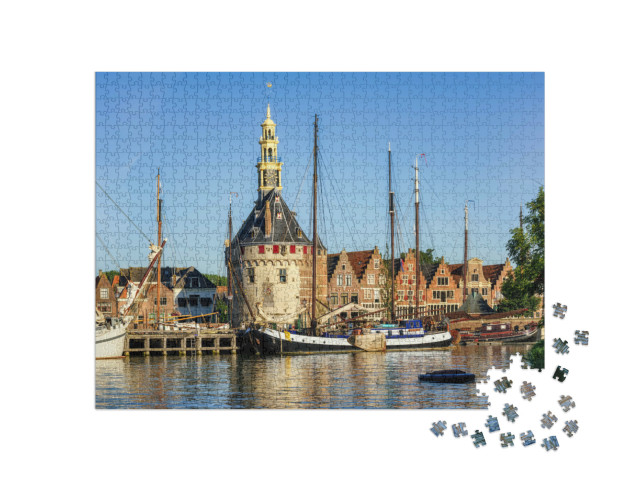 Puzzel 1000 stukjes „Historische Hoofdtoren in de haven van Hoorn, Noord-Holland“