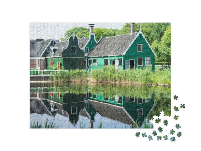 Puzzel 1000 stukjes „Waterreflectie van een traditioneel gebouw in het Arnhemse Openlucht- en Cultuurhistorisch Museum“
